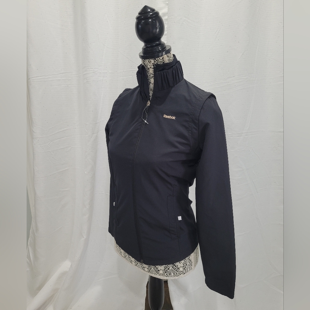 New Reebok Core Running Running Jacket Windbreaker Sz XSmall Black - Picture 4 of 15